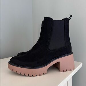 NWT!! Chunky boots
